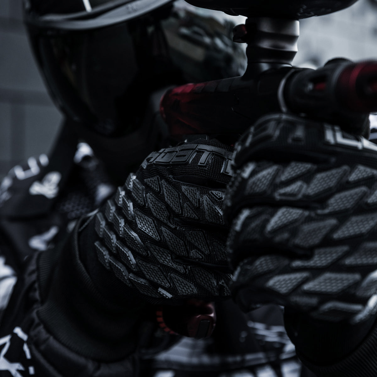 Hostile® Armored Glove - Shadow